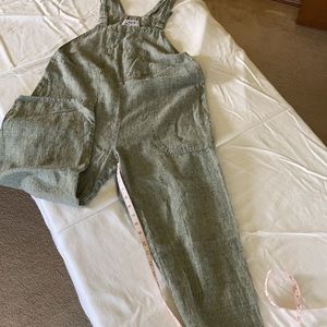 Linen overalls in green, sz small